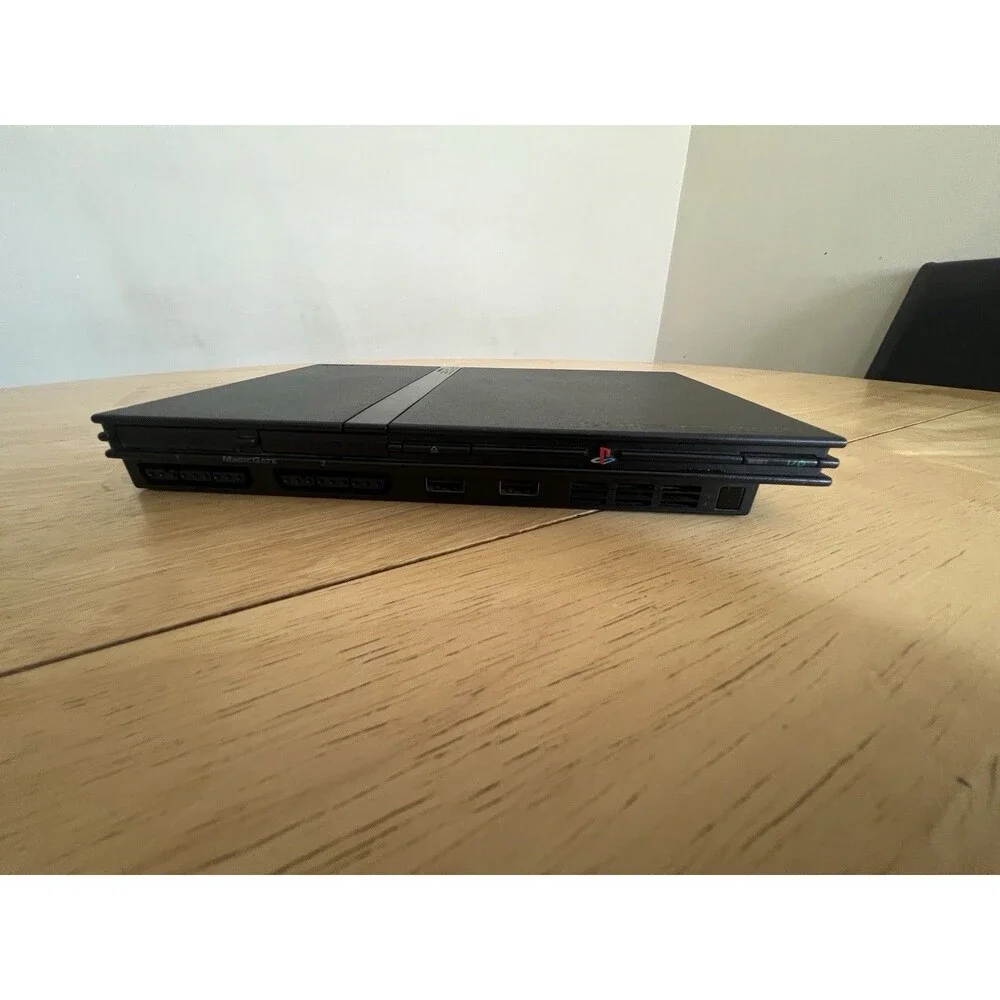 Sony PlayStation 2 Slim